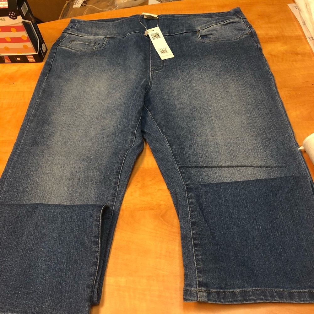 Blueberry stretch jeans size 16 NWT
